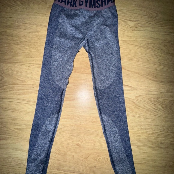 Gymshark women’s Blue Leggings - Picture 1 of 3